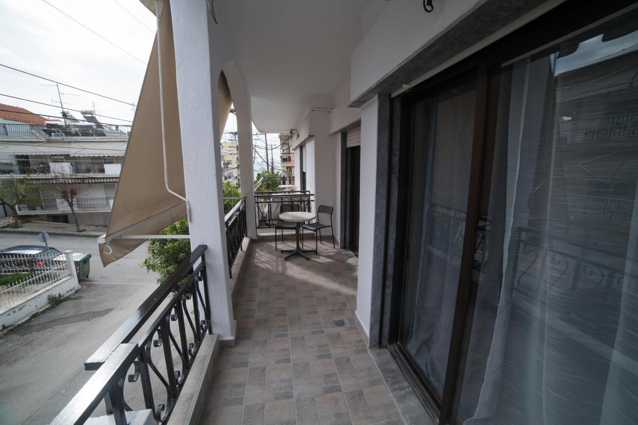 Markopoulosapartments Nea Moudania Exterior photo