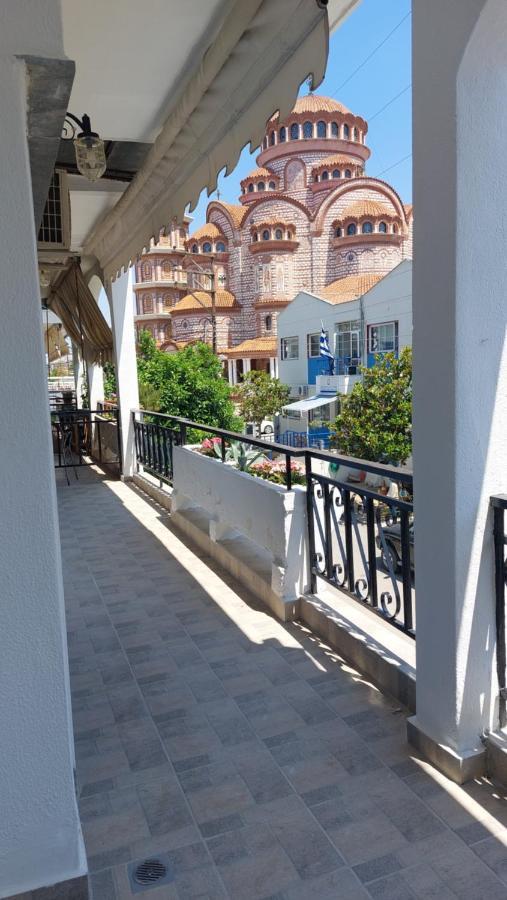 Markopoulosapartments Nea Moudania Exterior photo